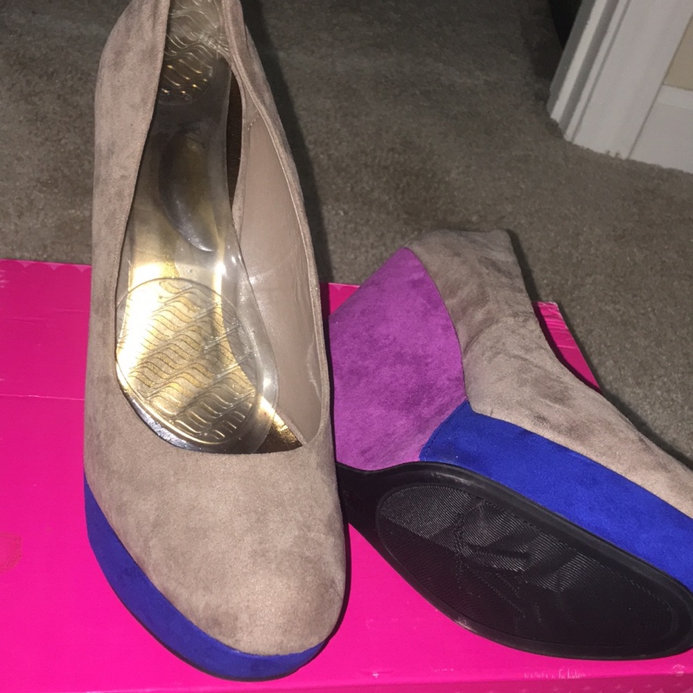Colorful wedge heels